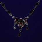 Silver Necklace with garnet. 128
